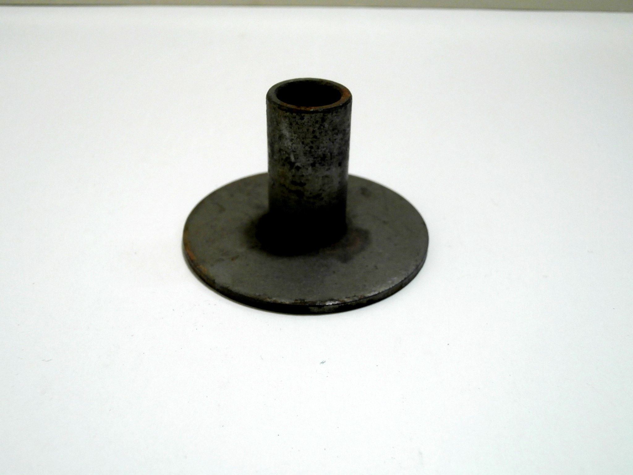 Retainer Rear Cushion Side Exhaust Cover 65-67